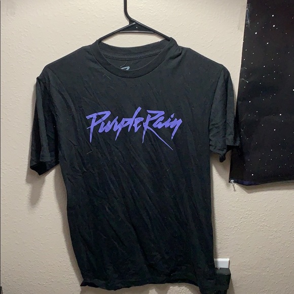 A top - Picture 1 of 1